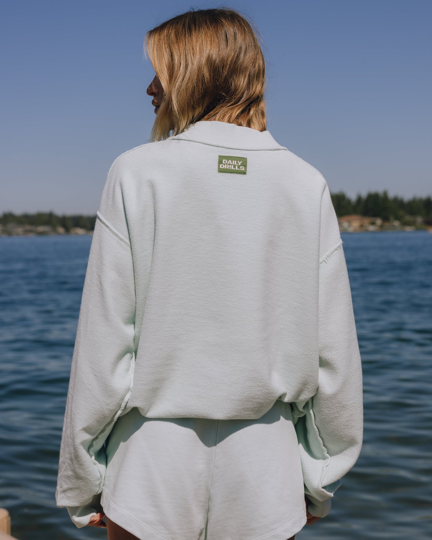 Vintage Crew - Distressed Lake Day
